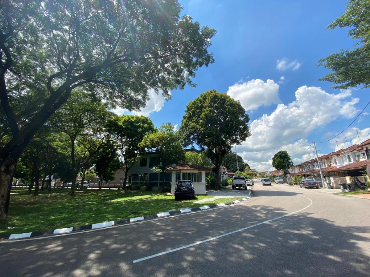 Oneriimba Private Pool & Garden Residence Johor Bahru Esterno foto