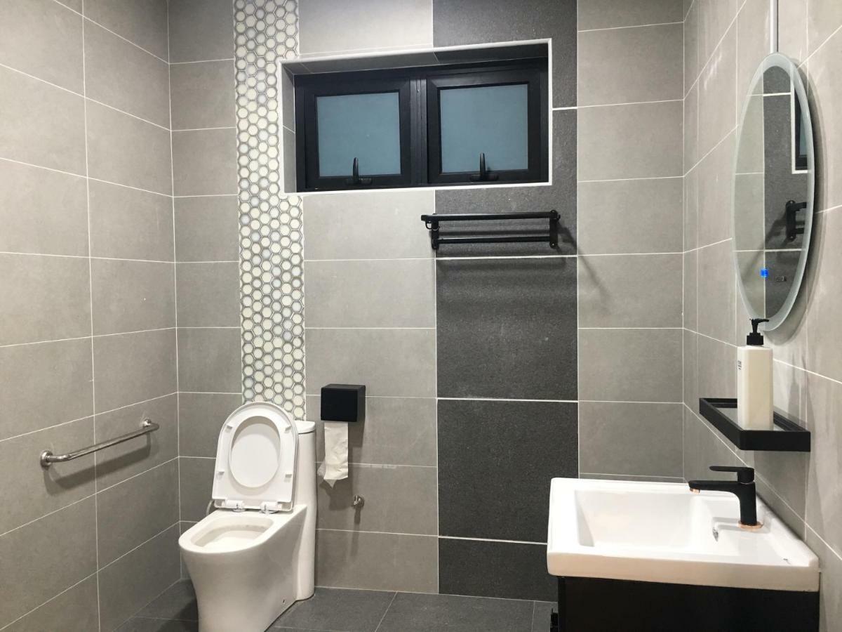 Oneriimba Private Pool & Garden Residence Johor Bahru Esterno foto