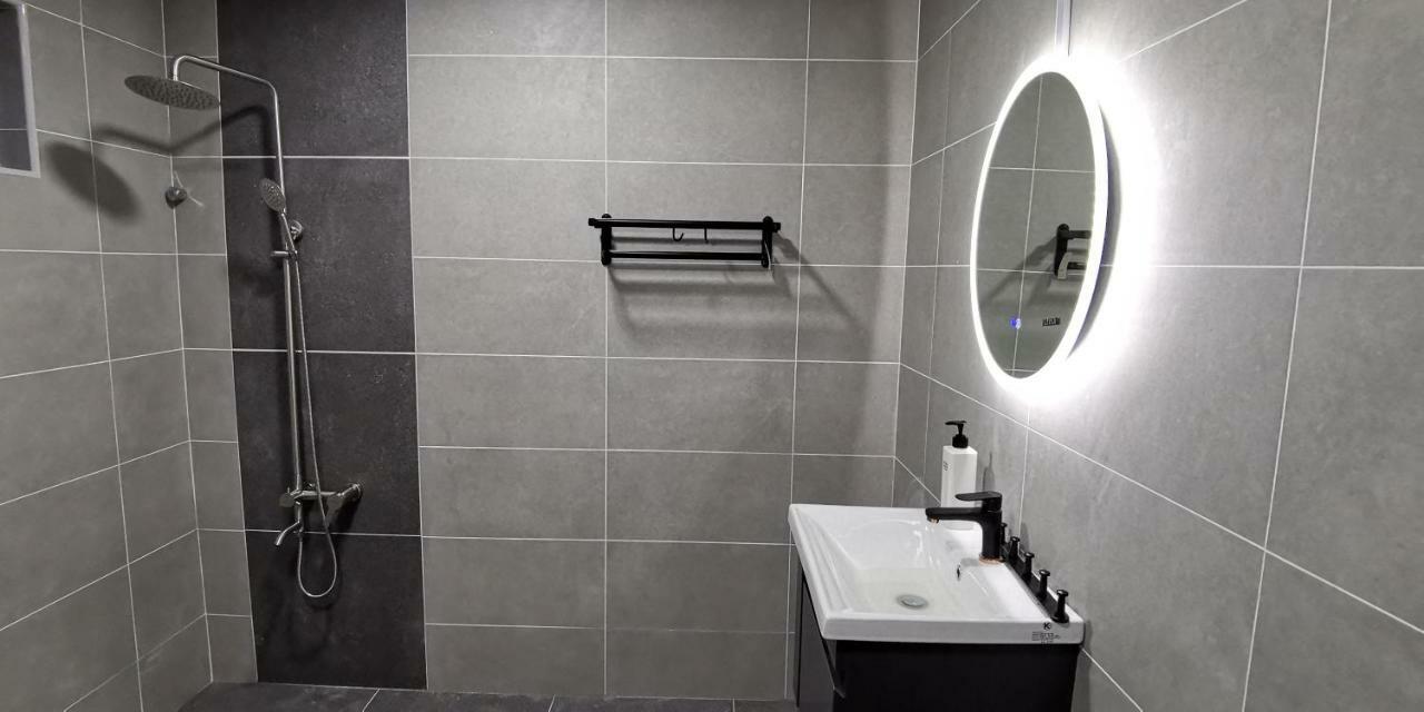 Oneriimba Private Pool & Garden Residence Johor Bahru Esterno foto
